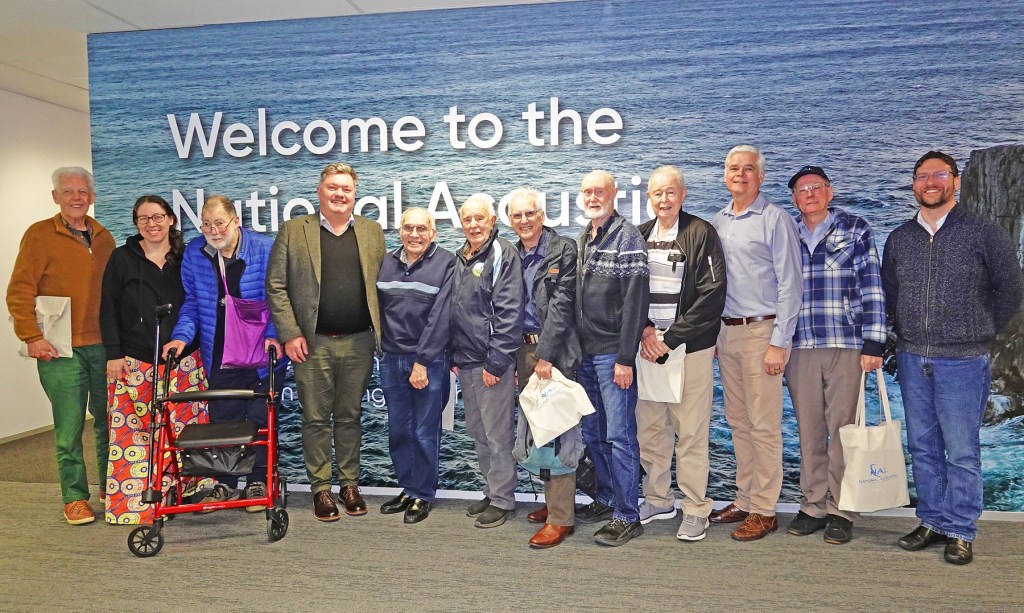 Nalites with current senior management.
